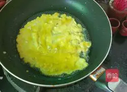 Illustration of how to make egg and ham rolls 6