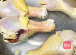 Illustration of how to make fried chicken legs 1