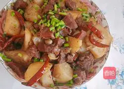 Illustration of how to cook beef with potatoes 9