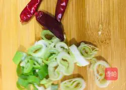 Illustration of how to make spicy baby cabbage 1