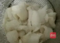 Illustration of how to make spicy rattan pepper boiled fish 7