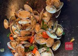 Spicy fried clams Illustration of practice 12