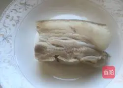 Illustration of how to make fried pork with green garlic 5