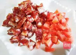 Illustration of how to make fried peas and sausage 4