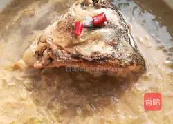 Illustration of how to make pickled fish head 6