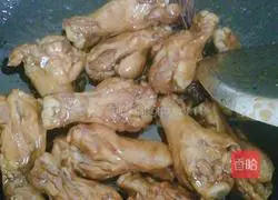 Illustration of how to make simple and delicious cola fresh chicken legs 5