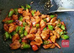 Illustration of how to make spicy stir-fried chicken 7