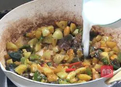 Illustration of how to make preserved eggs and fried green tomatoes 13