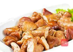 Illustration of how to stir-fry large intestine with pepper 3