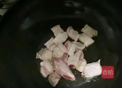 Illustration of how to make seaweed roasted pork 4