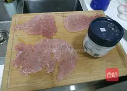 Illustration of the original fried pork chop 4