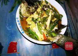 Illustration of how to make lucky fish fall in love with soft tofu 7