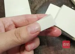 Illustration of how to cook small yellow croaker with tofu 6