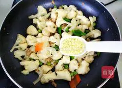 How to make garlic cauliflower Illustration 19