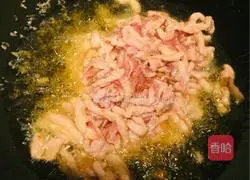 Illustration of how to make gluten-free shredded beans and pork 9