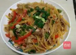 Illustration of how to make fried shredded pork with potatoes 9