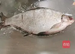 Braised Wuchang fish recipe 3