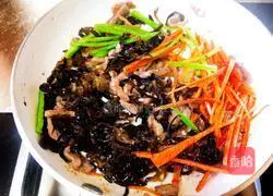 Illustration of how to make fish-flavored shredded pork 10