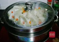 Illustration of how to make peacock open fish 2