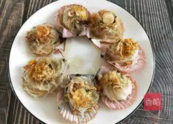 Illustration of steamed garlic vermicelli scallops 16