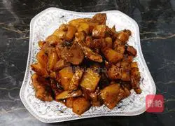 Illustration of Braised Pork and Stewed Potatoes 11