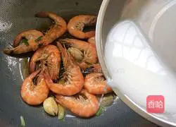 Illustration of how to make fried shrimp 8