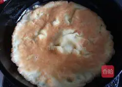 Illustration of how to make shrimp and mushroom egg rolls 7