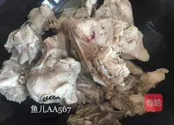 Illustration of Braised Pork Bones 5