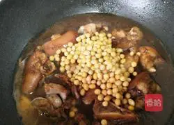 Illustration of how to make braised pig's feet with soybeans 20
