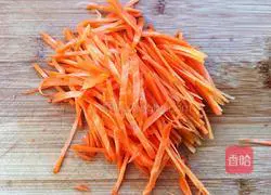 Illustration of how to make steamed shredded potatoes 2