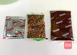 Illustration of how to make spicy boiled fish 2