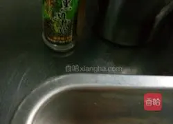 Illustration of how to make black pepper whole chicken 2