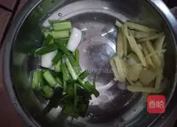 Potatoes Illustration of braised chicken 4