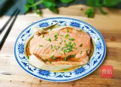 Illustration of how to make pepper salmon bones 12