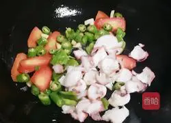 Illustration of how to stir-fry octopus feet 5