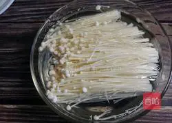#Hebei cuisine#Garlic enoki mushroom recipe illustration 3