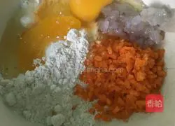 Illustration of how to make carrot and shrimp cakes 2