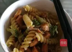 Illustration of how to make fried pasta 14