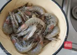 Braised Illustration of how to make prawns 1