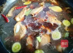 Illustration of how to make pork ribs and beans in one pot 5