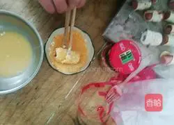 Illustration of how to make puff pastry sausages 8