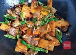 Illustration of how to make pancake twice-cooked pork 8