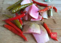 Illustration of the Beijing specialty dish of stir-fried minced pork with kimchi 2