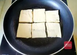 Illustration of how to make cumin dried tofu 3