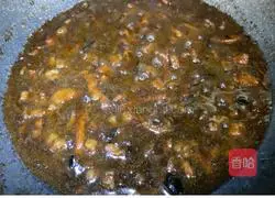 With this, the braised pork rice will be smooth, tender, delicious and not greasy.Illustration 7