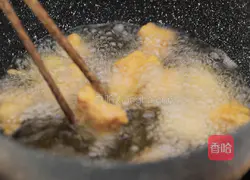 Pineapple Sweet and Sour Pork Recipe Illustration 4