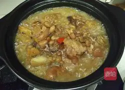 Illustration of making sauce-flavored pig's feet 12