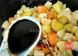 Illustration of how to cook chicken with diced potatoes 7