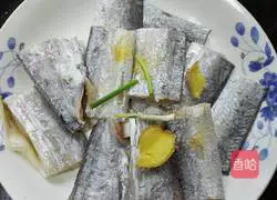 Illustration of how to make hairtail fish in tomato sauce 2