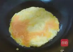 Illustration of how to make tomato scrambled eggs 3